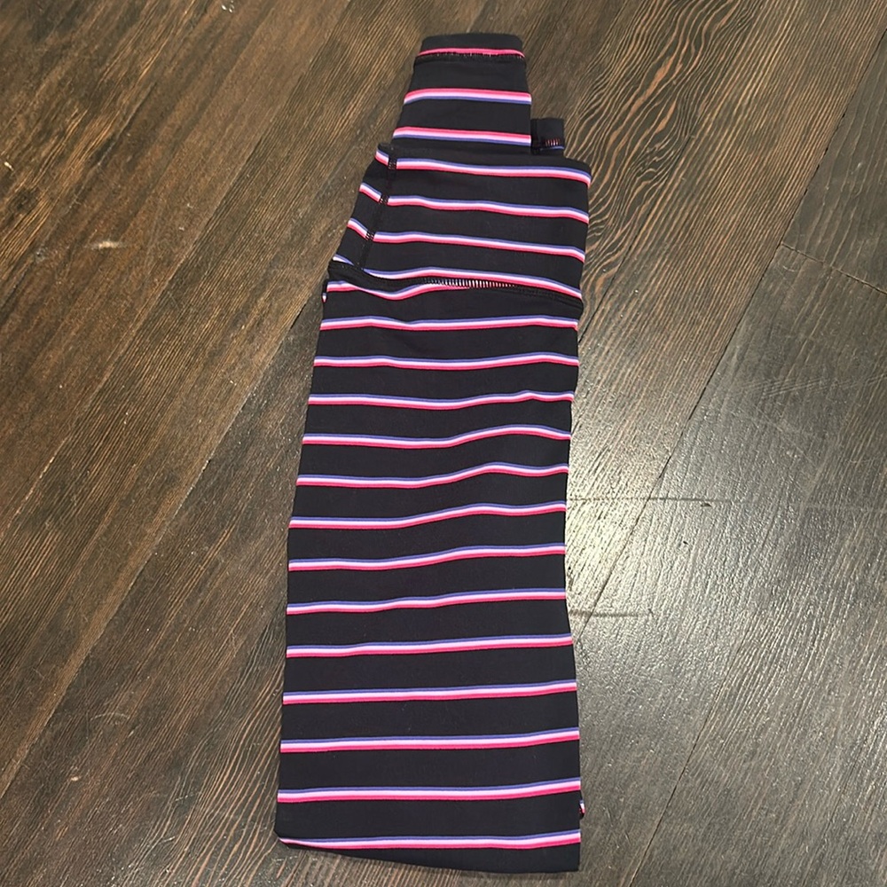Spiritual Gangster striped workout leggings